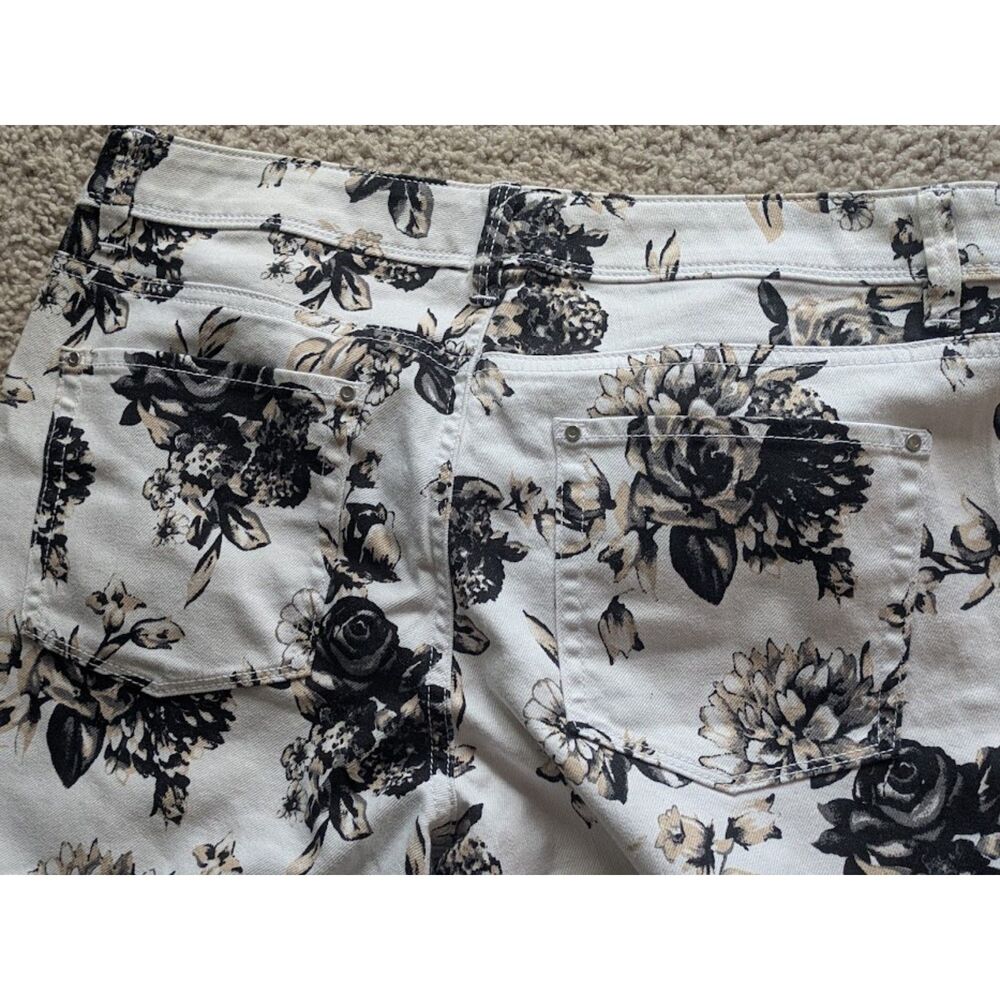 NWOT White House Black Market Floral Print Ankle Capri Length Jeans Sz 10 - Picture 5 of 10